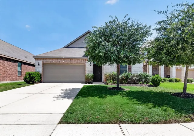Photo 2 of Single family home for sale at 12727 Arcola Valley Ct, Houston, TX 77044 | MLS# 79879762 | Listing updated on 2026-08-16