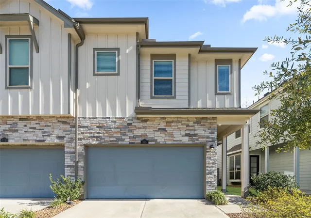 2nd image of 575 Dry Fork Ln, Conroe, TX 77304 | MLS# 33482609