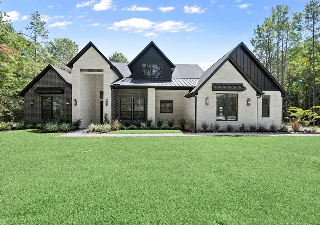 Photo 1 of Single family home for sale at 130 Sanctuary Rd, Huntsville, TX 77340 | MLS# 8663411 | Listing updated on 2026-09-15