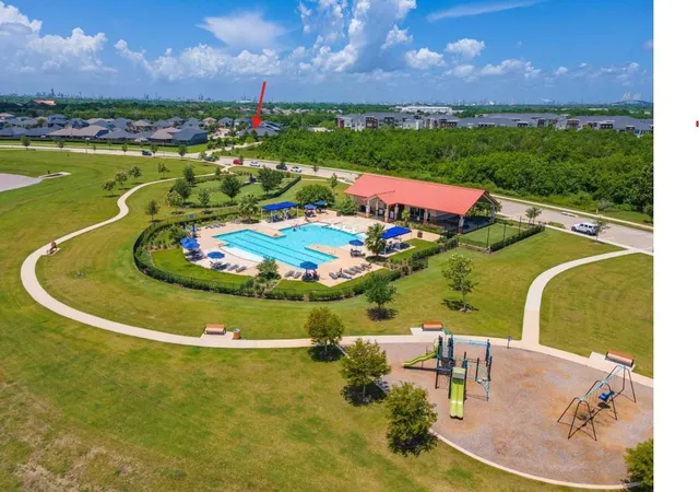 Photo 4 of Sale Pending at 417 Kohls Crest Rd, La Porte, TX 77571 | MLS# 53781299 | Listing updated on 2026-10-09