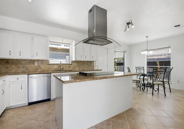 4th image of 11419 Inwood Dr, Houston, TX 77077 | MLS# 29857425