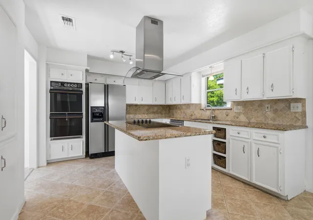 5th image of 11419 Inwood Dr, Houston, TX 77077 | MLS# 29857425