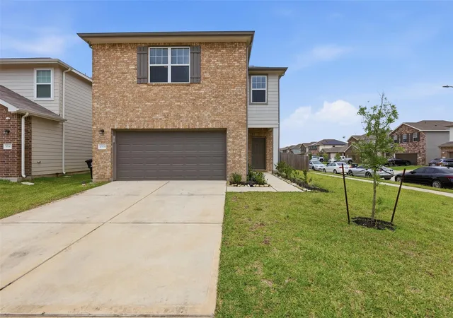 Photo 1 of Single family home for sale at 10138 Tiger Flower Ln, Houston, TX 77016 | MLS# 59395745 | Listing updated on 2026-09-12