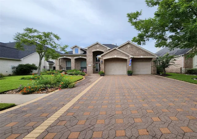 1st image of 14330 Dunrobin Wy, Sugar Land, TX 77498 | MLS# 5918833