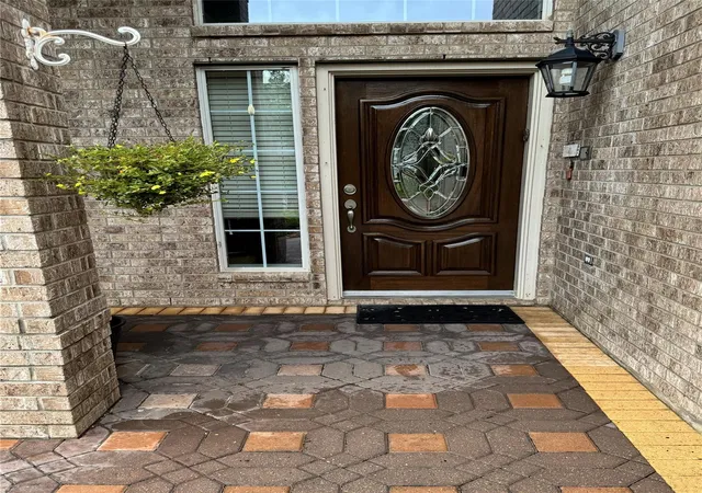 2nd image of 14330 Dunrobin Wy, Sugar Land, TX 77498 | MLS# 5918833