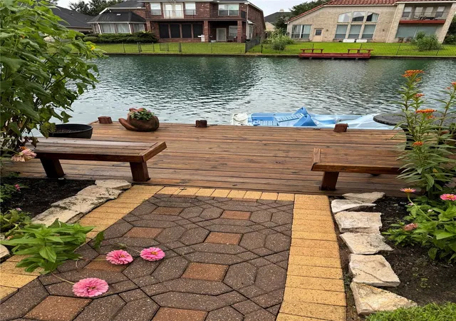 Photo 3 of Single family home for sale at 14330 Dunrobin Way, Sugar Land, TX 77498 | MLS# 5918833 | Listing updated on 2026-09-13