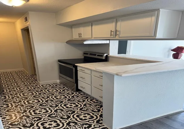 13th image of 10603 S Wilcrest Dr #35, Houston, TX 77099 | MLS# 54550581