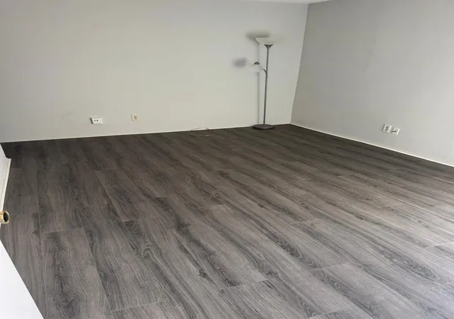 2nd image of 10603 S Wilcrest Dr #35, Houston, TX 77099 | MLS# 54550581