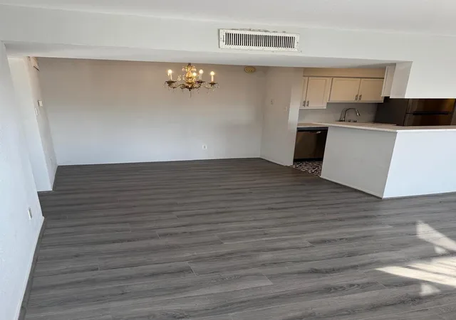 4th image of 10603 S Wilcrest Dr #35, Houston, TX 77099 | MLS# 54550581