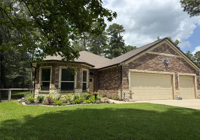 3rd image of 630 Parthenon Pl, New Caney, TX 77357 | MLS# 51949632