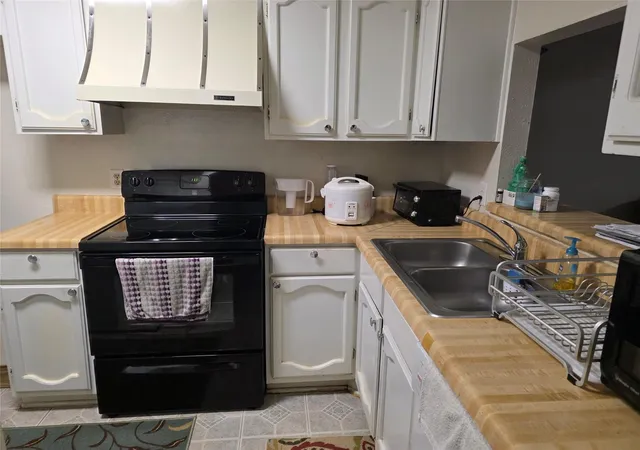 Photo 3 of Townhouse for sale at 6320 Rumford Ln, Houston, TX 77084 | MLS# 95670353 | Listing updated on 2026-07-02