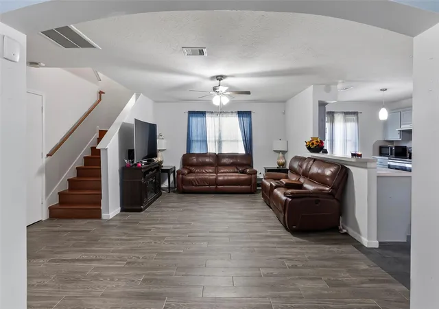 5th image of 5502 Amaranth Meadow Ln, Houston, TX 77085 | MLS# 82365500