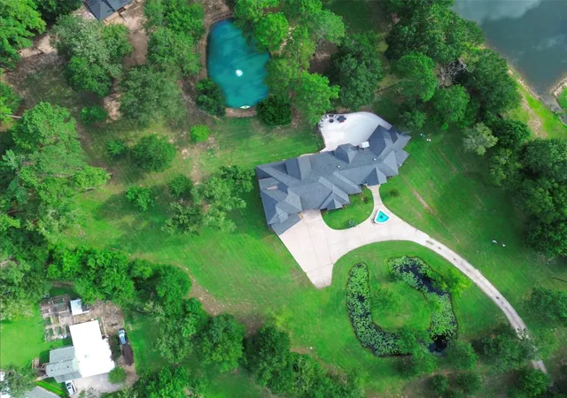 2nd image of 32660 Willow Bend Rd, Waller, TX 77484 | MLS# 70788059