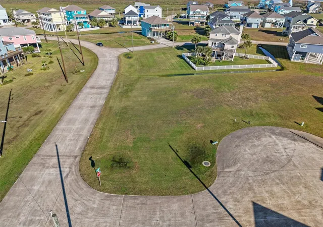 Photo 2 of Land for sale at 3903 Palmdale Ct, Galveston, TX 77554 | MLS# 43775636 | Listing updated on 2026-09-23