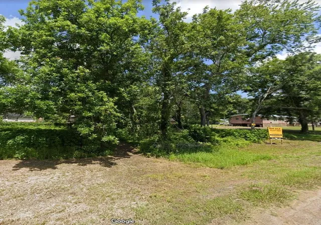 Photo 4 of Land for sale at 0 S Lake Dr, Angleton, TX 77515 | MLS# 25816492 | Listing updated on 2026-10-06