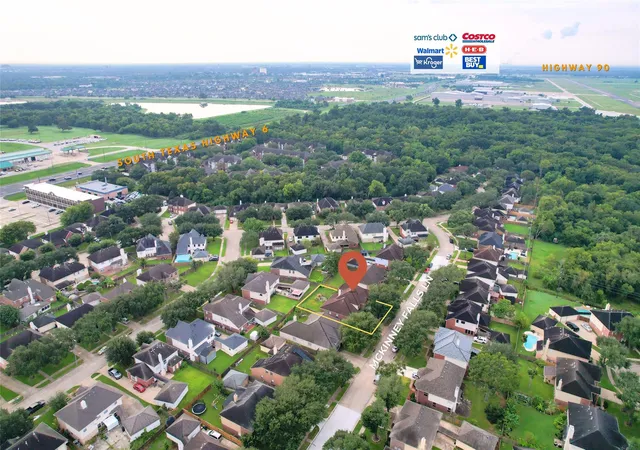 3rd image of 11931 Mckinney Falls Ln, Sugar Land, TX 77498 | MLS# 80250167