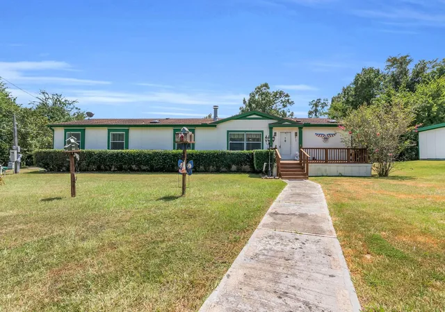 Photo 4 of Single family home for sale at 23419 Quiet Hollow Rd, Montgomery, TX 77356 | MLS# 16514740 | Listing updated on 2026-08-24