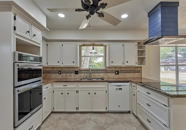 Photo 2 of Single family home for sale at 5503 Alamosa Ln, Spring, TX 77379 | MLS# 90898625 | Listing updated on 2026-09-01