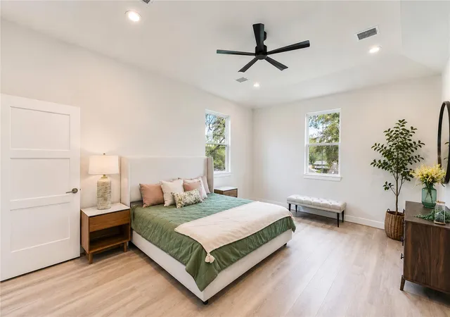 Photo 3 of Single family home for sale at 11108 Bauman Rd, Houston, TX 77076 | MLS# 66671557 | Listing updated on 2026-09-16