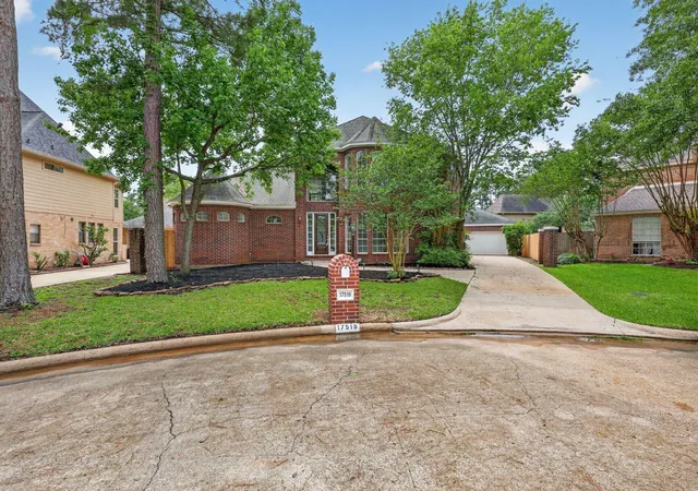 Photo 2 of Single family home for sale at 17519 Shelburne Ln, Spring, TX 77379 | MLS# 68935143 | Listing updated on 2026-08-19