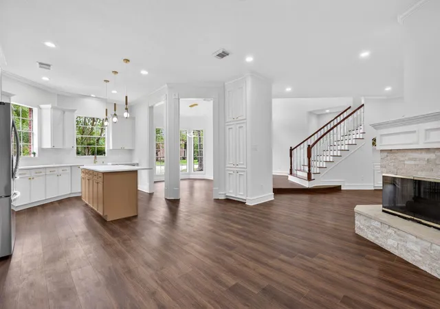 Photo 3 of Single family home for sale at 17519 Shelburne Ln, Spring, TX 77379 | MLS# 68935143 | Listing updated on 2026-08-19