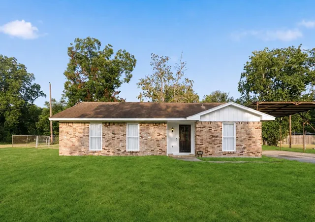 Photo 1 of Single family home for sale at 2506 Halbert Dr, Pearland, TX 77581 | MLS# 85530948 | Listing updated on 2026-09-09
