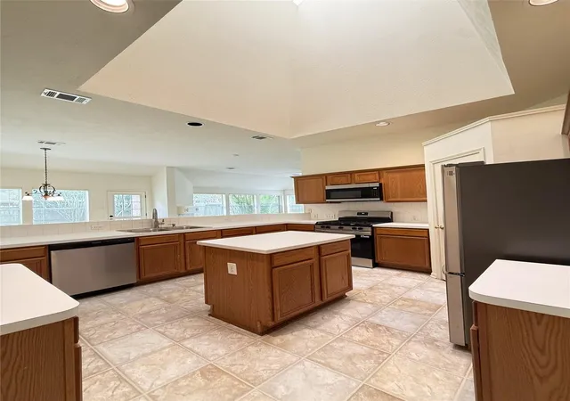 Photo 4 of Single family home for sale at 11903 Lakewood Trial Trl, Tomball, TX 77377 | MLS# 56979407 | Listing updated on 2026-09-09