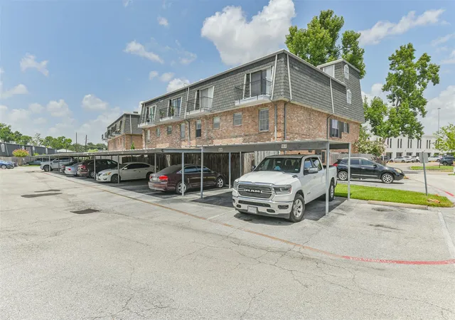 image of 9003 Gaylord St, Houston, TX 77024