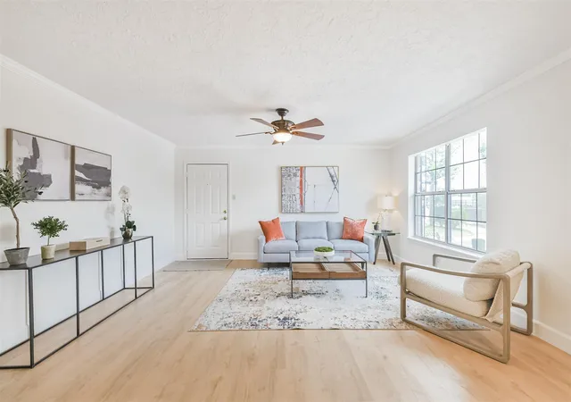 4th image of 9003 Gaylord St #11, Houston, TX 77024 | MLS# 21952100