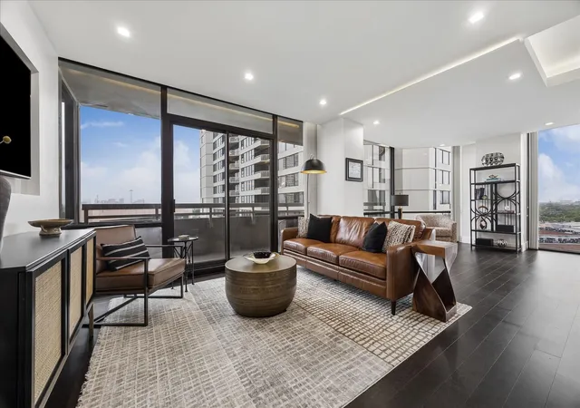 5th image of 14 Greenway Plz #10P, Houston, TX 77046 | MLS# 47295860