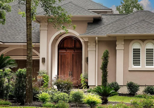 Photo 2 of Single family home for sale at 74 Batesbrooke Ct, Spring, TX 77381 | MLS# 60865677 | Listing updated on 2026-09-15