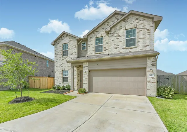 Photo 2 of Single family home for sale at 3607 Crosspointe Pass, Angleton, TX 77515 | MLS# 44818702 | Listing updated on 2026-07-01