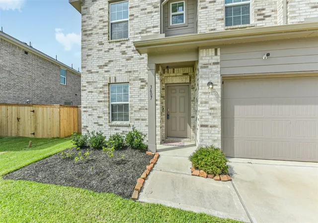 Photo 3 of Single family home for sale at 3607 Crosspointe Pass, Angleton, TX 77515 | MLS# 44818702 | Listing updated on 2026-07-01