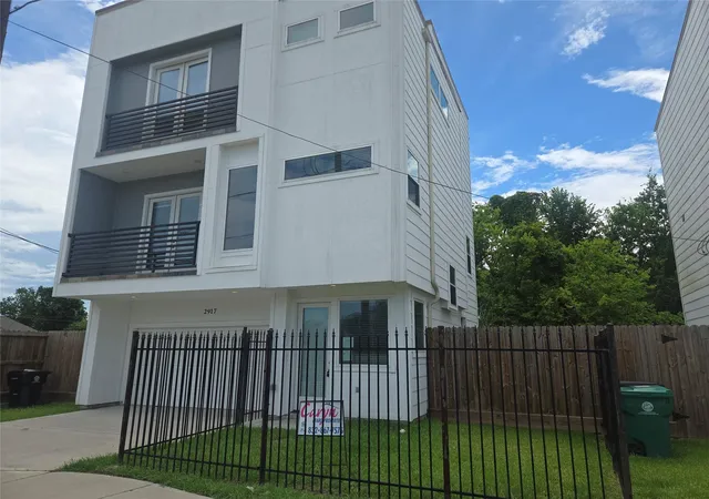 1st image of 2917 Sauer St, Houston, TX 77004 | MLS# 46584702