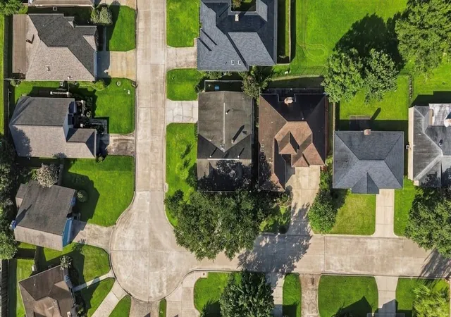 3rd image of 3116 Pebble Beach Ln, Orange, TX 77630 | MLS# 73973306