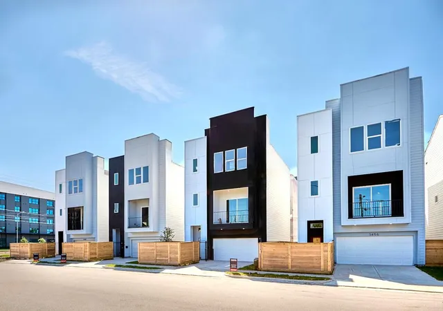 2nd image of 3464 Bremond St, Houston, TX 77004 | MLS# 23051571