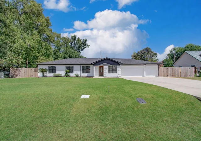 Photo 3 of Single family home for sale at 7823 Vegas St, Humble, TX 77396 | MLS# 24981347 | Listing updated on 2026-09-19