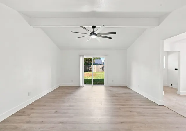 Photo 4 of Single family home for sale at 2413 Shadowdale Dr, Houston, TX 77043 | MLS# 16017928 | Listing updated on 2026-09-04