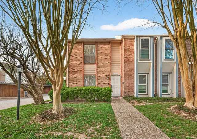 Photo 1 of Townhouse for sale at 6541 Wanda Ln, Houston, TX 77074 | MLS# 86927512 | Listing updated on 2026-08-27