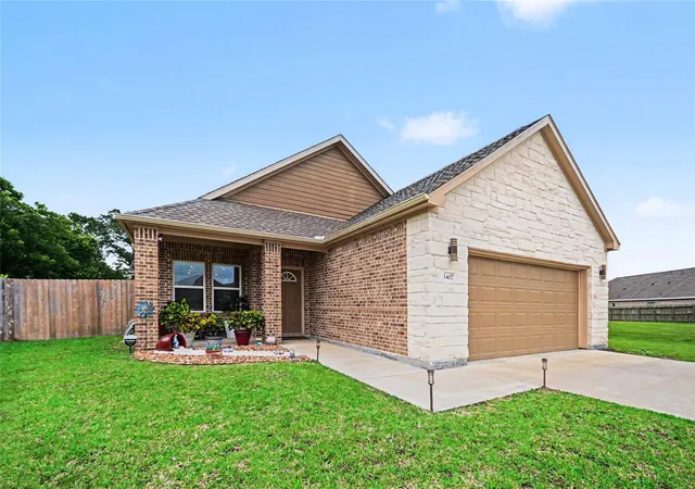 Homes for sale in Santa Fe, TX | 3407 Daisy, Santa Fe, TX 77510 | MLS# 83435774