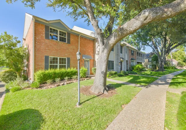 1st image of 1687 W Sam Houston Pkwy S, Houston, TX 77042 | MLS# 86248669
