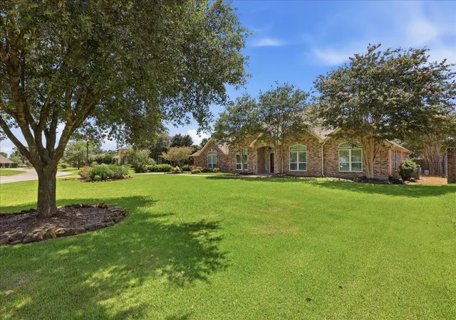 2nd image of 6329 Bent Water Dr, Orange, TX 77632 | MLS# 78772427