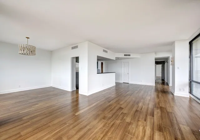 2nd image of 15 Greenway Plaza #8G, Houston, TX 77046 | MLS# 3639322