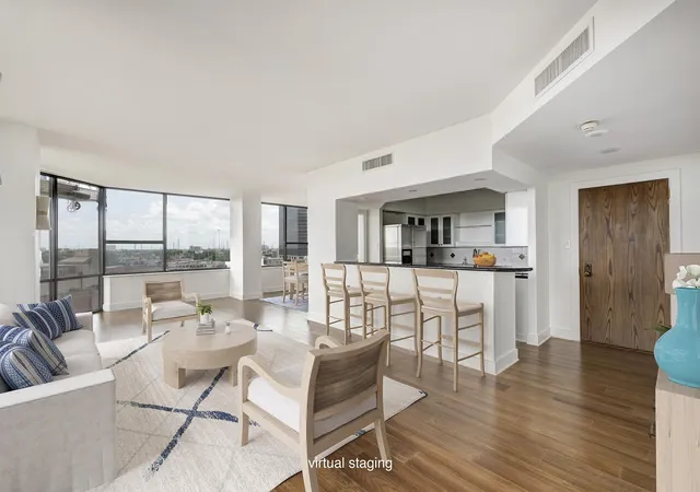 Photo 4 of Condo for sale at 15 Greenway Plaza #8G, Houston, TX 77046 | MLS# 3639322 | Listing updated on 2026-08-18