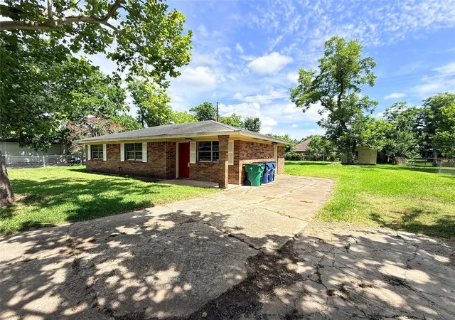 Homes for sale in Richwood, TX | 225 Burkett St, Richwood, TX 77531 | MLS# 18245290