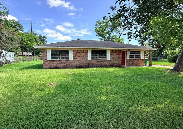 Homes for sale in Richwood, TX | 225 Burkett St, Richwood, TX 77531 | MLS# 18245290