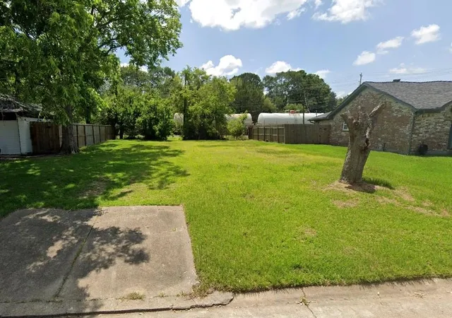 Homes for sale in Baytown, TX | 3102 New Meadow Dr, Baytown, TX 77521 | MLS# 61875468