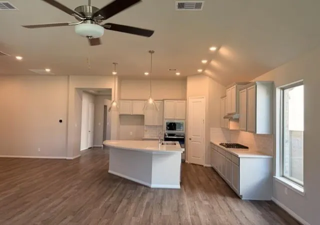 Photo 2 of Sale Pending at 6713 Hillside View Ln, League City, TX 77573 | MLS# 35923676 | Listing updated on 2026-09-04