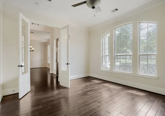 Photo 3 of Single family home for sale at 5106 Water Oak Crescent, Fulshear, TX 77441 | MLS# 14145066 | Listing updated on 2026-09-17