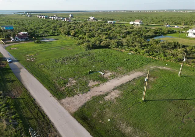 Homes for sale in Gilchrist, TX | 2306 Gumbo Dr, Gilchrist, TX 77617 | MLS# 58440539